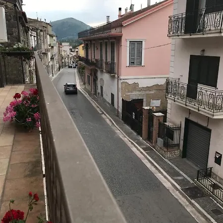 Alojamento de Acomodação e Pequeno-almoço A Casa Di Angela Caiazzo